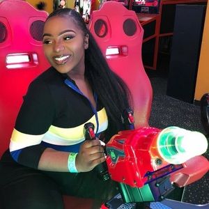 Meet your Posher, Cindy